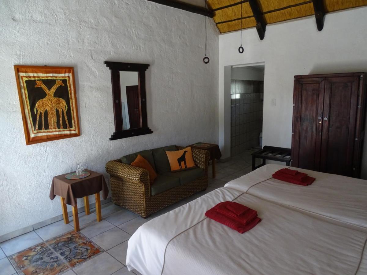 Otjohotozu Guestfarm Hotel Omaruru Exterior photo